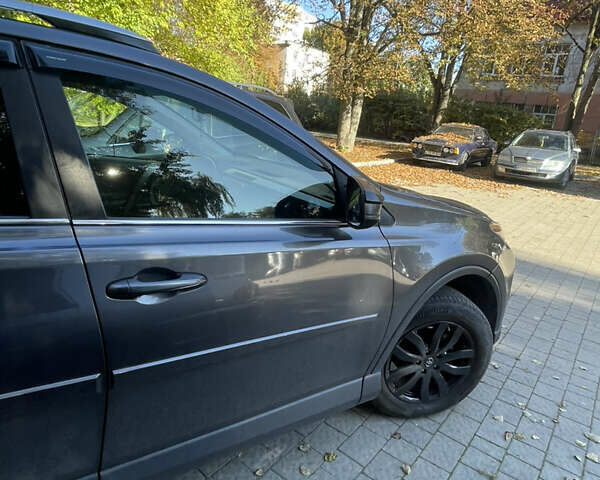 Серый Тойота РАВ 4, объемом двигателя 2.49 л и пробегом 112 тыс. км за 17000 $, фото 10 на Automoto.ua