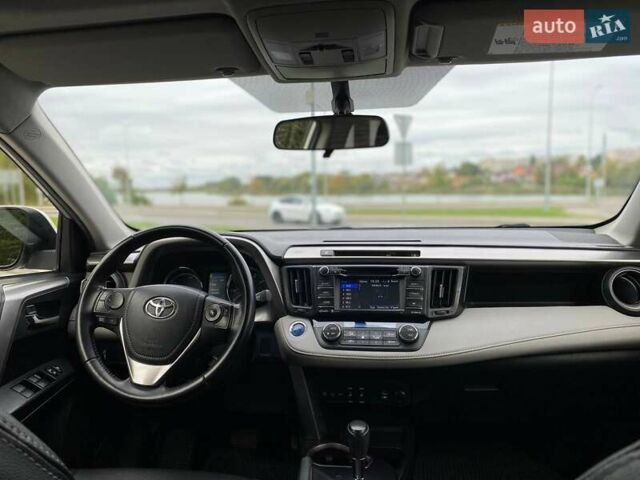 Серый Тойота РАВ 4, объемом двигателя 2.49 л и пробегом 114 тыс. км за 21400 $, фото 11 на Automoto.ua