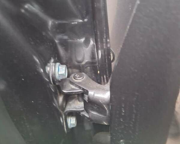 Сірий Тойота РАВ 4, об'ємом двигуна 1.99 л та пробігом 33 тис. км за 18800 $, фото 34 на Automoto.ua