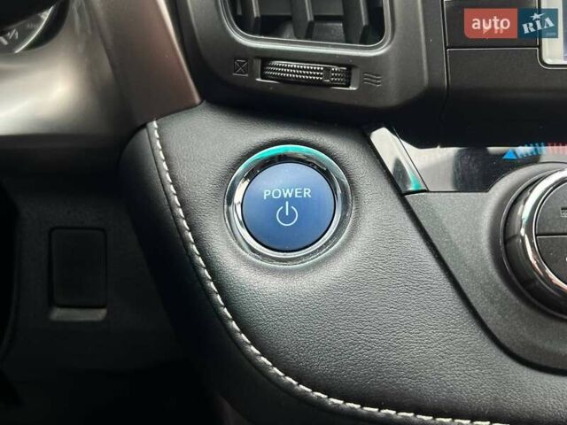 Серый Тойота РАВ 4, объемом двигателя 2.49 л и пробегом 145 тыс. км за 23990 $, фото 22 на Automoto.ua