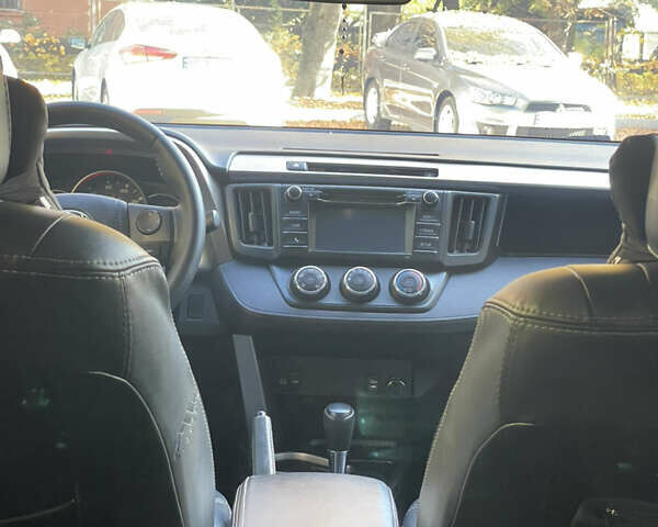 Серый Тойота РАВ 4, объемом двигателя 2.49 л и пробегом 112 тыс. км за 17000 $, фото 42 на Automoto.ua