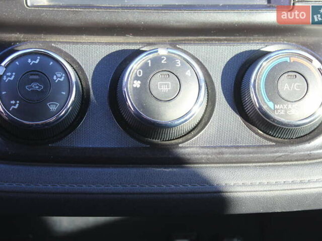 Серый Тойота РАВ 4, объемом двигателя 2.49 л и пробегом 170 тыс. км за 18600 $, фото 28 на Automoto.ua