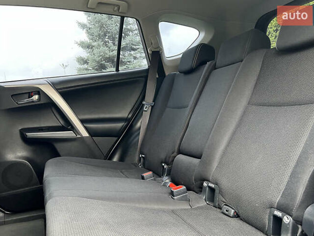 Серый Тойота РАВ 4, объемом двигателя 2.2 л и пробегом 91 тыс. км за 23700 $, фото 9 на Automoto.ua