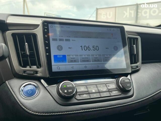 Тойота РАВ 4 2017 в Львове на Automoto.ua Серый Тойота РАВ 4, объемом двигателя 2.5 л и пробегом 143 тыс. км за 23990 $, фото 29 на Automoto.ua