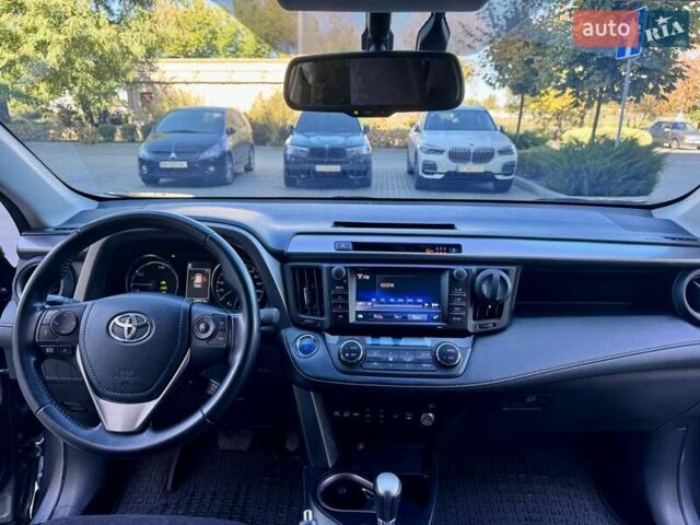 Тойота РАВ 4 2017 в Одессе на Automoto.ua Серый Тойота РАВ 4, объемом двигателя 2.49 л и пробегом 176 тыс. км за 21800 $, фото 27 на Automoto.ua