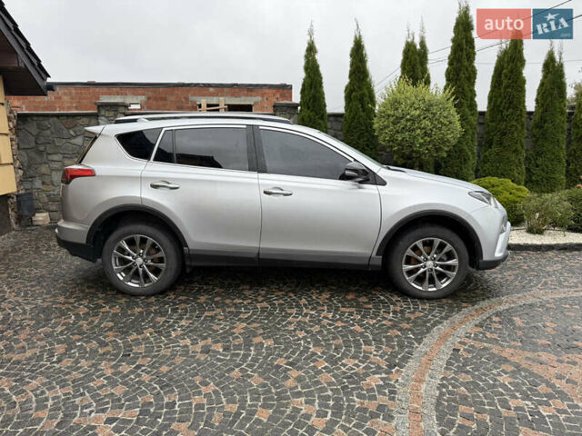 Серый Тойота РАВ 4, объемом двигателя 2.49 л и пробегом 14 тыс. км за 22000 $, фото 1 на Automoto.ua