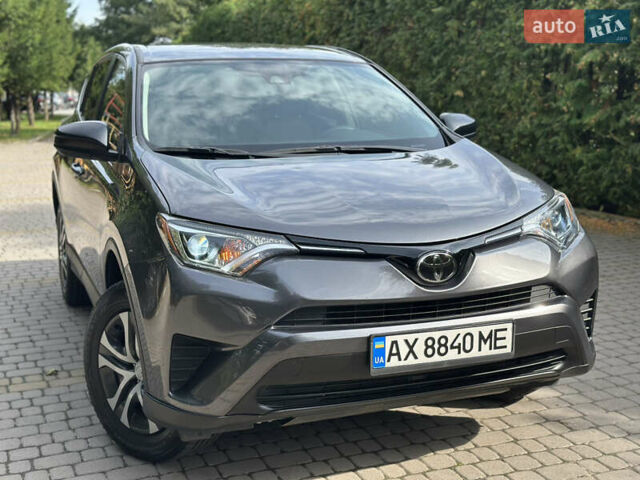 Серый Тойота РАВ 4, объемом двигателя 2.49 л и пробегом 90 тыс. км за 16500 $, фото 7 на Automoto.ua