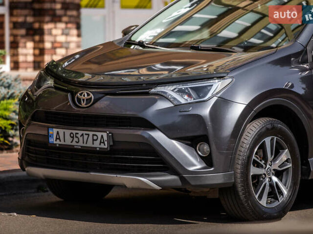 Сірий Тойота РАВ 4, об'ємом двигуна 2.23 л та пробігом 180 тис. км за 22490 $, фото 22 на Automoto.ua