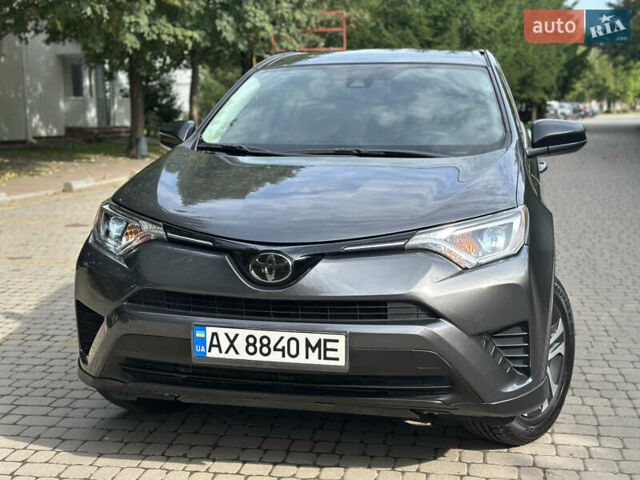 Серый Тойота РАВ 4, объемом двигателя 2.49 л и пробегом 90 тыс. км за 16500 $, фото 5 на Automoto.ua