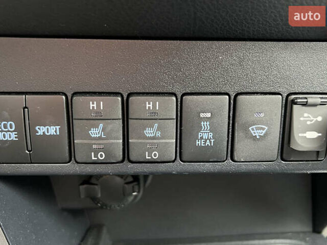 Серый Тойота РАВ 4, объемом двигателя 2.2 л и пробегом 91 тыс. км за 23700 $, фото 16 на Automoto.ua