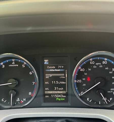 Сірий Тойота РАВ 4, об'ємом двигуна 2.49 л та пробігом 115 тис. км за 25500 $, фото 9 на Automoto.ua
