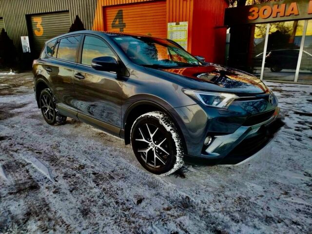 Сірий Тойота РАВ 4, об'ємом двигуна 2.2 л та пробігом 173 тис. км за 21500 $, фото 1 на Automoto.ua