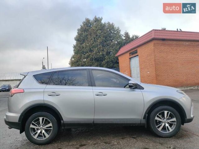 Сірий Тойота РАВ 4, об'ємом двигуна 2.23 л та пробігом 156 тис. км за 19650 $, фото 24 на Automoto.ua