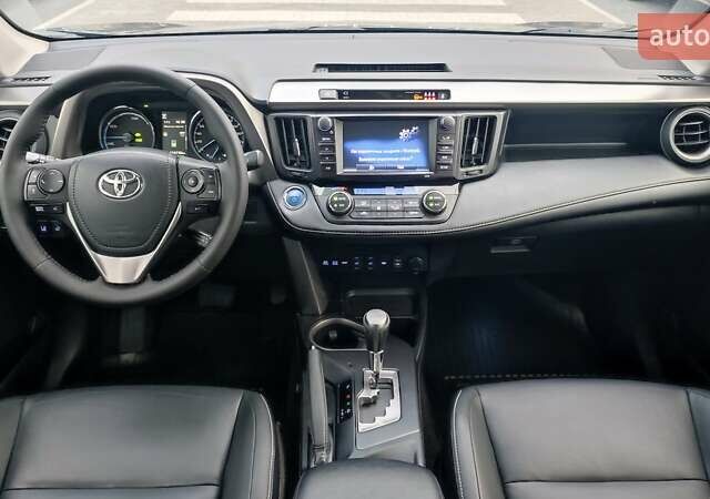 Серый Тойота РАВ 4, объемом двигателя 2.49 л и пробегом 155 тыс. км за 22748 $, фото 7 на Automoto.ua