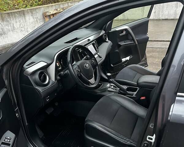 Серый Тойота РАВ 4, объемом двигателя 2.49 л и пробегом 77 тыс. км за 26000 $, фото 10 на Automoto.ua