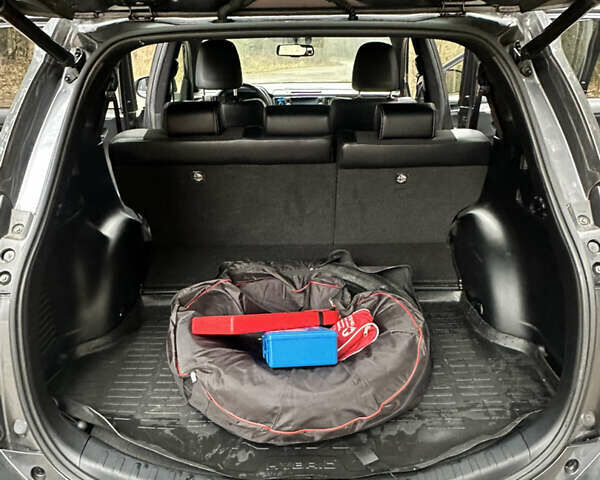 Серый Тойота РАВ 4, объемом двигателя 2.49 л и пробегом 109 тыс. км за 25500 $, фото 21 на Automoto.ua