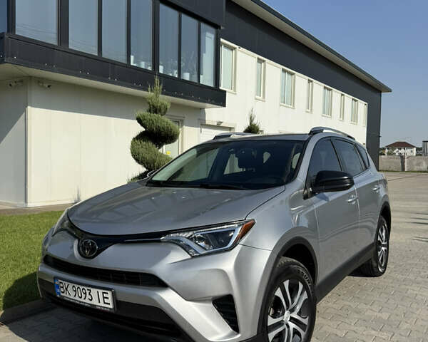Серый Тойота РАВ 4, объемом двигателя 2.5 л и пробегом 90 тыс. км за 18500 $, фото 2 на Automoto.ua