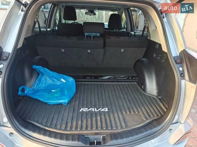 Серый Тойота РАВ 4, объемом двигателя 2.5 л и пробегом 116 тыс. км за 22000 $, фото 17 на Automoto.ua