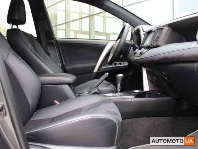 Сірий Тойота РАВ 4, об'ємом двигуна 2.5 л та пробігом 142 тис. км за 23300 $, фото 16 на Automoto.ua