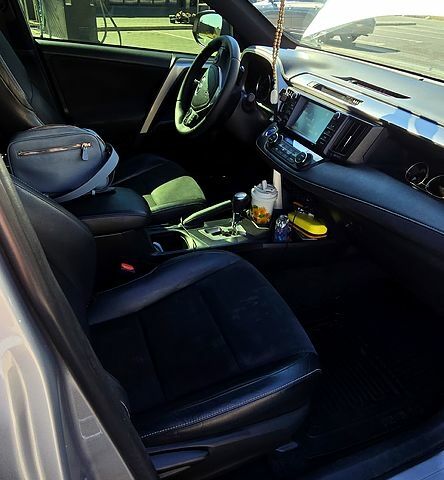 Серый Тойота РАВ 4, объемом двигателя 2.5 л и пробегом 119 тыс. км за 25500 $, фото 5 на Automoto.ua