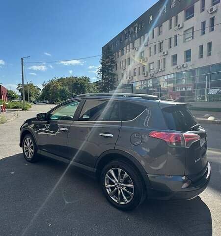 Сірий Тойота РАВ 4, об'ємом двигуна 2.49 л та пробігом 115 тис. км за 25500 $, фото 4 на Automoto.ua