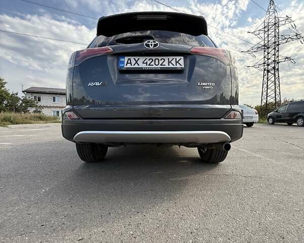 Тойота РАВ 4 2017 в Харькове на Automoto.ua Серый Тойота РАВ 4, объемом двигателя 2.49 л и пробегом 118 тыс. км за 22000 $, фото 8 на Automoto.ua