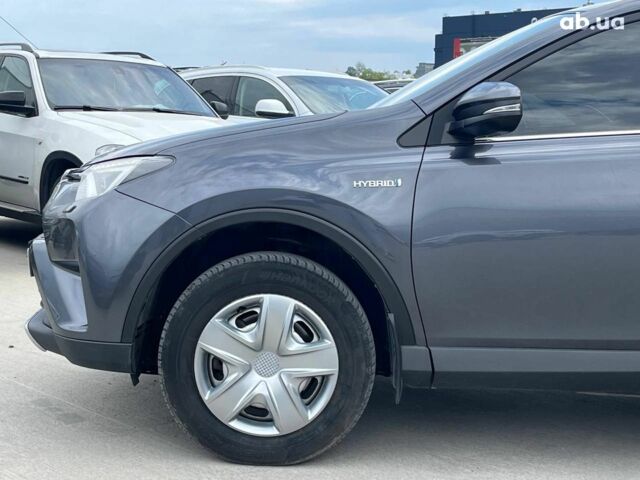 Тойота РАВ 4 2017 в Львове на Automoto.ua Серый Тойота РАВ 4, объемом двигателя 2.5 л и пробегом 143 тыс. км за 23990 $, фото 40 на Automoto.ua