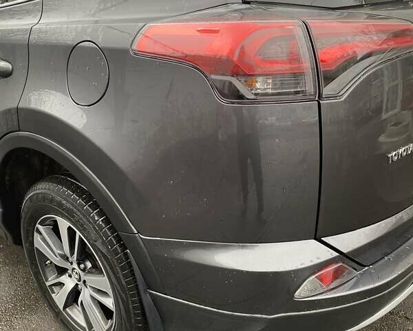 Серый Тойота РАВ 4, объемом двигателя 2 л и пробегом 94 тыс. км за 24000 $, фото 4 на Automoto.ua