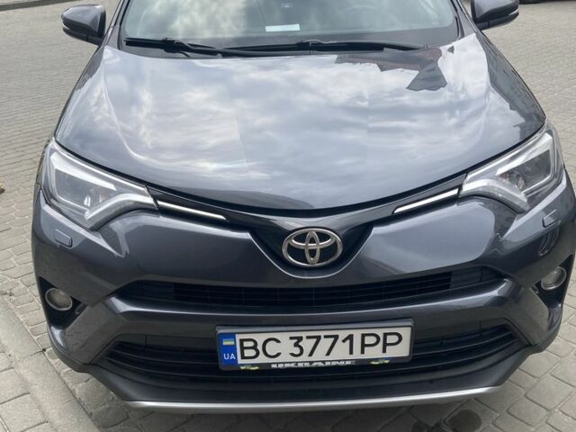 Сірий Тойота РАВ 4, об'ємом двигуна 2.2 л та пробігом 180 тис. км за 22200 $, фото 2 на Automoto.ua