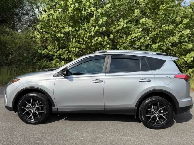 Тойота РАВ 4 2017 у Кривому Розі на Automoto.ua Сірий Тойота РАВ 4, об'ємом двигуна 2.5 л та пробігом 67 тис. км за 4500 $, фото 3 на Automoto.ua