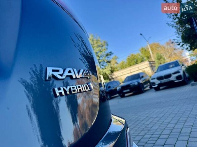 Тойота РАВ 4 2017 в Одессе на Automoto.ua Серый Тойота РАВ 4, объемом двигателя 2.49 л и пробегом 176 тыс. км за 21800 $, фото 13 на Automoto.ua