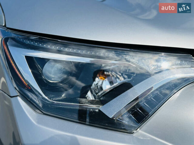 Сірий Тойота РАВ 4, об'ємом двигуна 2.49 л та пробігом 149 тис. км за 16300 $, фото 36 на Automoto.ua