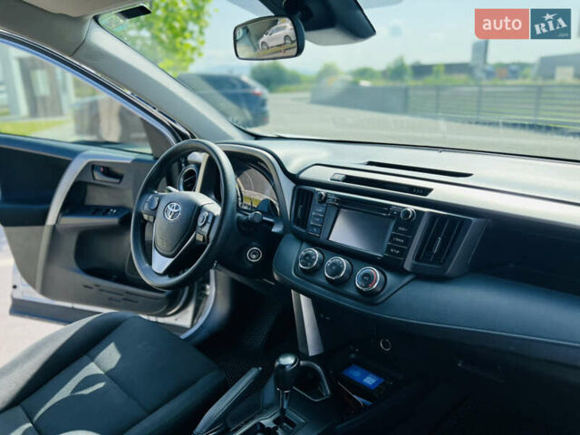 Сірий Тойота РАВ 4, об'ємом двигуна 2.49 л та пробігом 149 тис. км за 16300 $, фото 33 на Automoto.ua