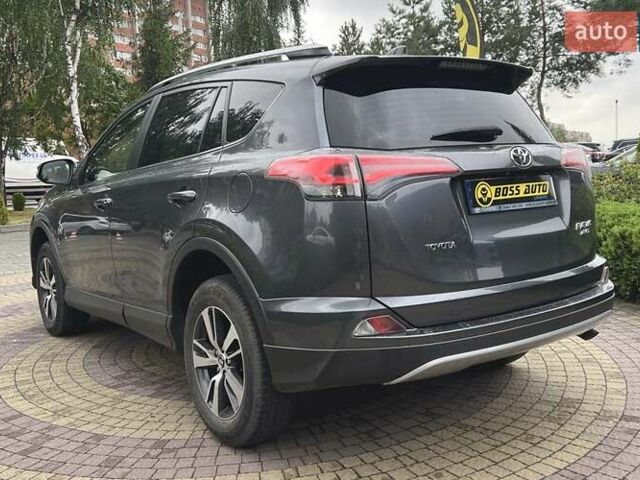 Серый Тойота РАВ 4, объемом двигателя 2.2 л и пробегом 91 тыс. км за 23700 $, фото 4 на Automoto.ua