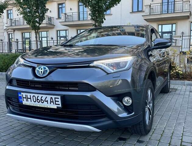 Тойота РАВ 4 2017 в Одессе на Automoto.ua Серый Тойота РАВ 4, объемом двигателя 2.49 л и пробегом 176 тыс. км за 21800 $, фото 7 на Automoto.ua