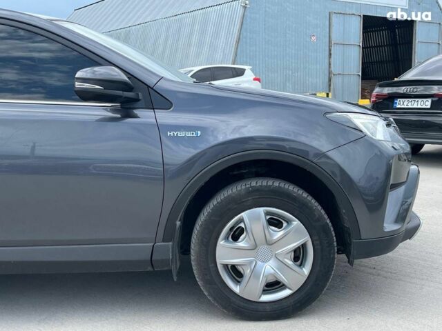 Тойота РАВ 4 2017 в Львове на Automoto.ua Серый Тойота РАВ 4, объемом двигателя 2.5 л и пробегом 143 тыс. км за 23990 $, фото 7 на Automoto.ua