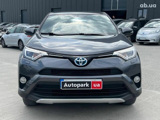 Тойота РАВ 4 2017 в Львове на Automoto.ua Серый Тойота РАВ 4, объемом двигателя 2.5 л и пробегом 143 тыс. км за 23990 $, фото 1 на Automoto.ua