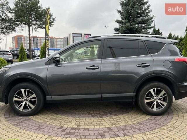 Серый Тойота РАВ 4, объемом двигателя 2.2 л и пробегом 91 тыс. км за 23700 $, фото 3 на Automoto.ua