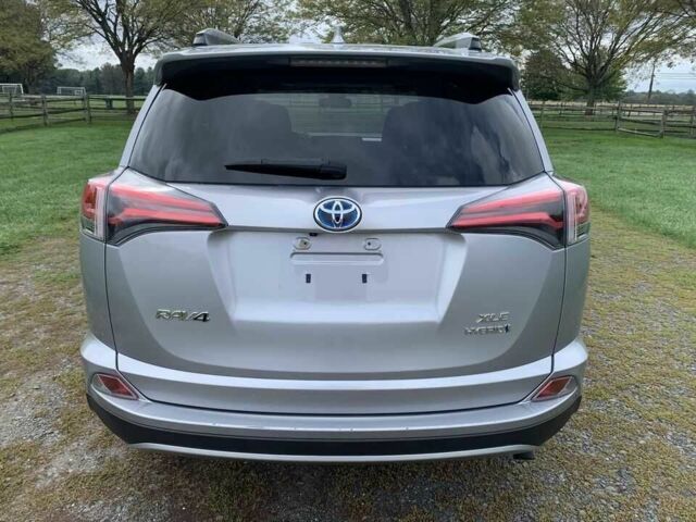 Тойота РАВ 4 2017 в Львове на Automoto.ua Серый Тойота РАВ 4, объемом двигателя 2.5 л и пробегом 60 тыс. км за 6900 $, фото 3 на Automoto.ua