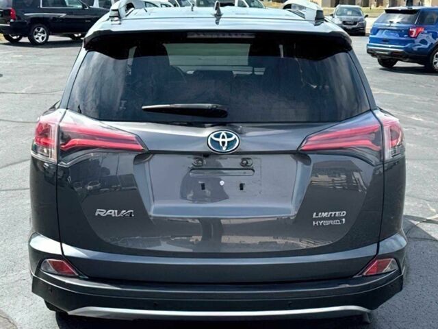 Тойота РАВ 4 2017 у Чернігові на Automoto.ua Сірий Тойота РАВ 4, об'ємом двигуна 2.5 л та пробігом 53 тис. км за 16400 $, фото 4 на Automoto.ua