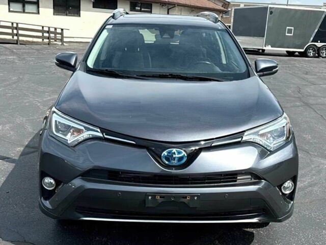 Тойота РАВ 4 2017 у Чернігові на Automoto.ua Сірий Тойота РАВ 4, об'ємом двигуна 2.5 л та пробігом 53 тис. км за 16400 $, фото 1 на Automoto.ua