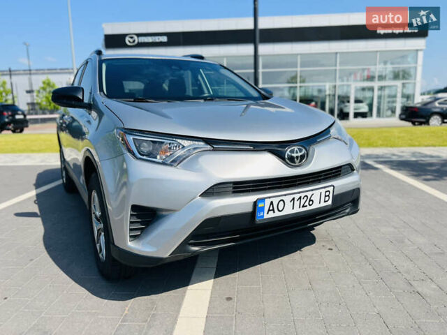 Сірий Тойота РАВ 4, об'ємом двигуна 2.49 л та пробігом 149 тис. км за 16300 $, фото 4 на Automoto.ua