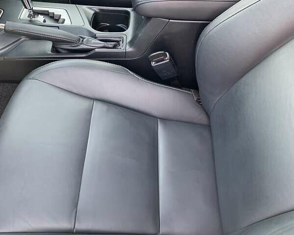 Сірий Тойота РАВ 4, об'ємом двигуна 2.49 л та пробігом 172 тис. км за 24999 $, фото 19 на Automoto.ua