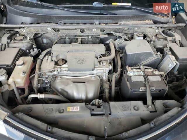 Сірий Тойота РАВ 4, об'ємом двигуна 2.49 л та пробігом 127 тис. км за 5600 $, фото 11 на Automoto.ua