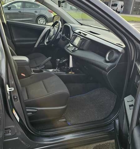 Серый Тойота РАВ 4, объемом двигателя 2.49 л и пробегом 122 тыс. км за 20800 $, фото 9 на Automoto.ua