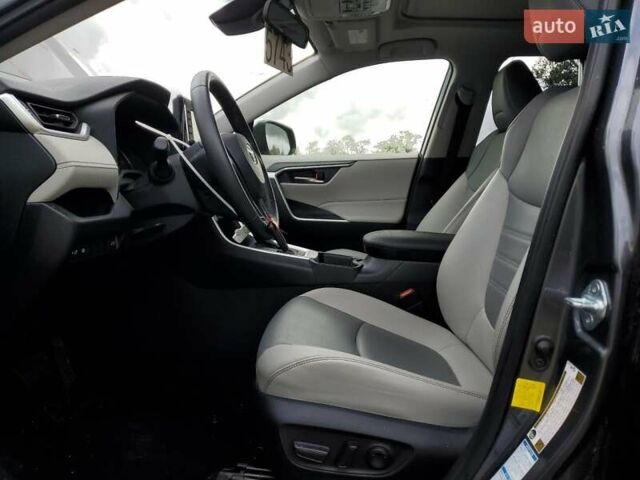 Серый Тойота РАВ 4, объемом двигателя 2.49 л и пробегом 161 тыс. км за 8300 $, фото 6 на Automoto.ua