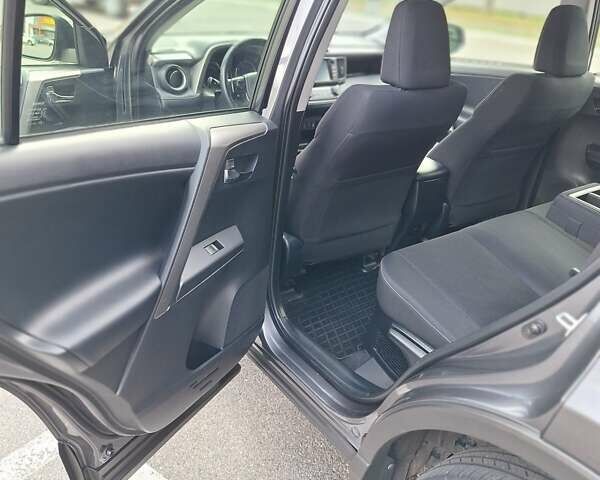 Серый Тойота РАВ 4, объемом двигателя 2.49 л и пробегом 87 тыс. км за 24500 $, фото 35 на Automoto.ua