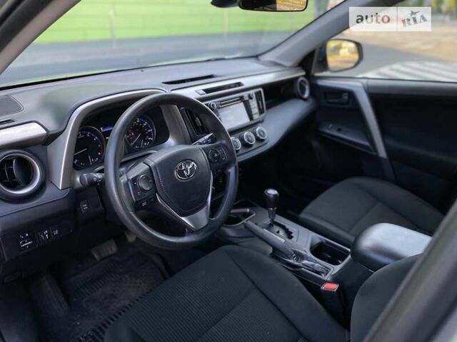 Сірий Тойота РАВ 4, об'ємом двигуна 2.49 л та пробігом 118 тис. км за 17800 $, фото 19 на Automoto.ua