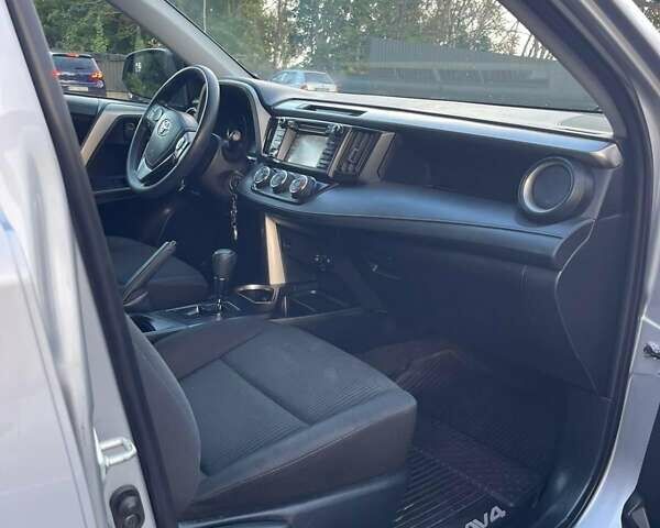 Серый Тойота РАВ 4, объемом двигателя 2.5 л и пробегом 53 тыс. км за 19200 $, фото 1 на Automoto.ua