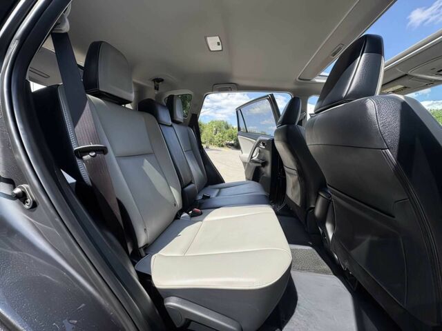 Сірий Тойота РАВ 4, об'ємом двигуна 2.5 л та пробігом 42 тис. км за 9000 $, фото 8 на Automoto.ua